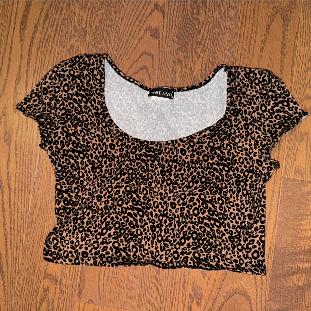 Crop top